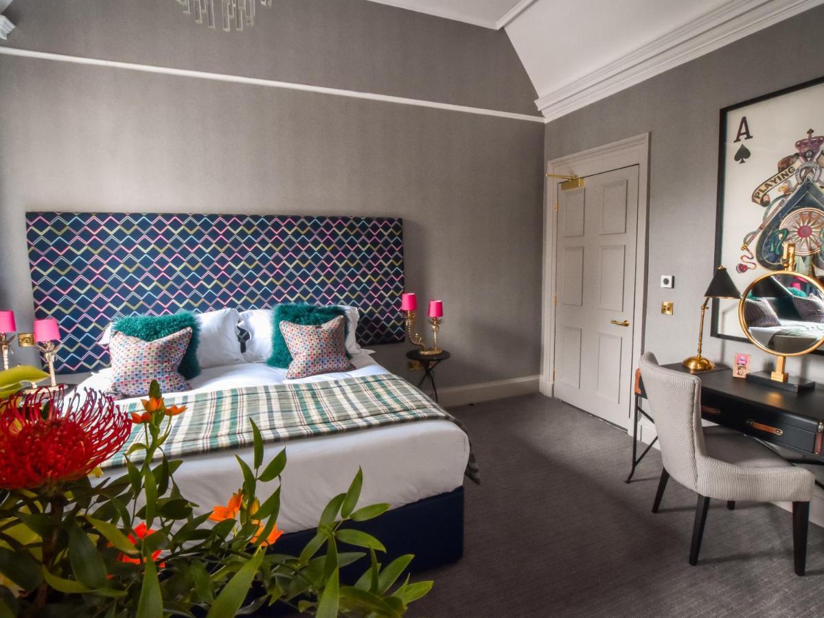 The Meadowpark Bar, Kitchen & Rooms สเตอร์ลิง ภายนอก รูปภาพ
